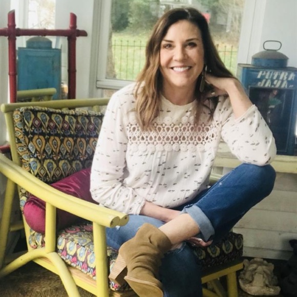 Meet your Posher, Kiki - Picture 1 of 2